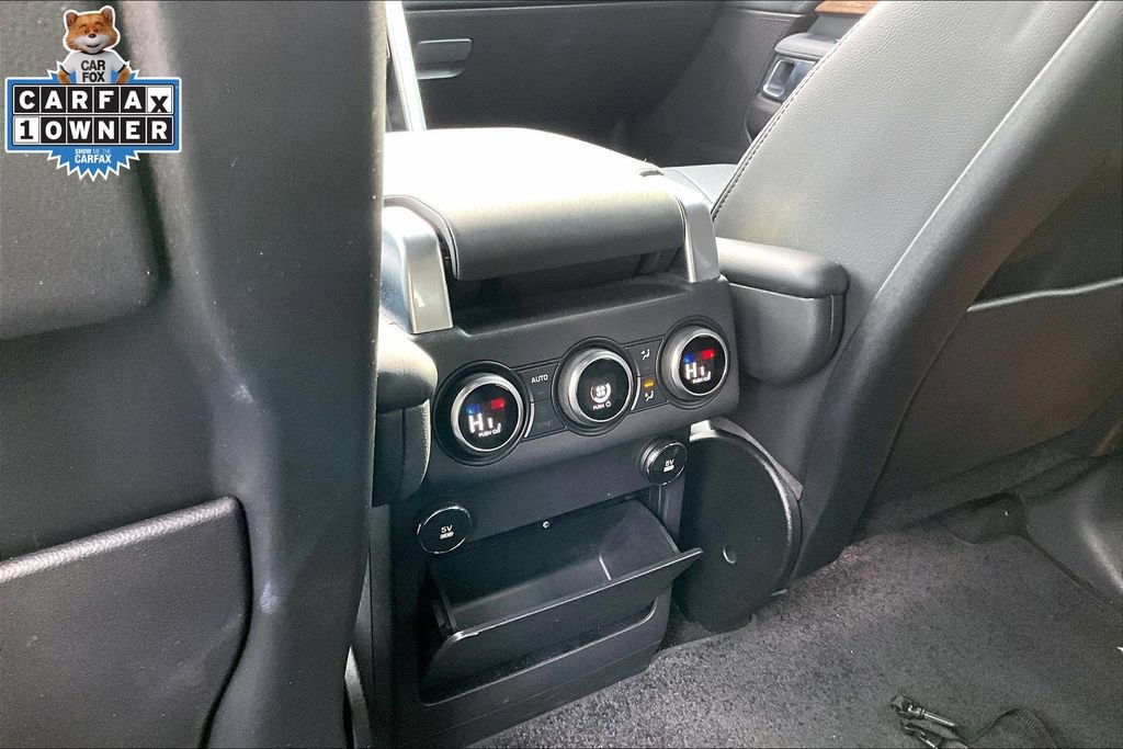Used 2018 Land Rover Discovery HSE AWD/4WD image 29