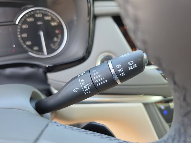 Used 2023 Cadillac XT5 Premium Luxury FWD image 21