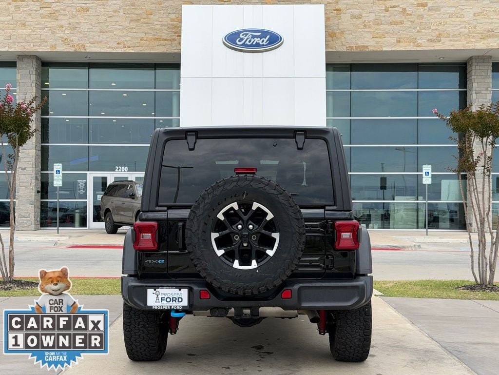 Used 2025 Jeep Wrangler Unlimited Rubicon 4xe w/ Convenience Group AWD/4WD image 24