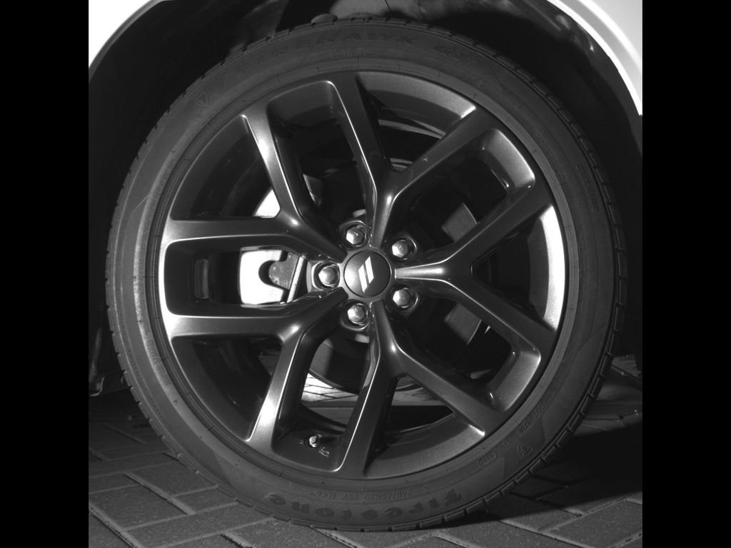 Used 2022 Dodge Challenger SXT w/ Plus Package RWD image 9