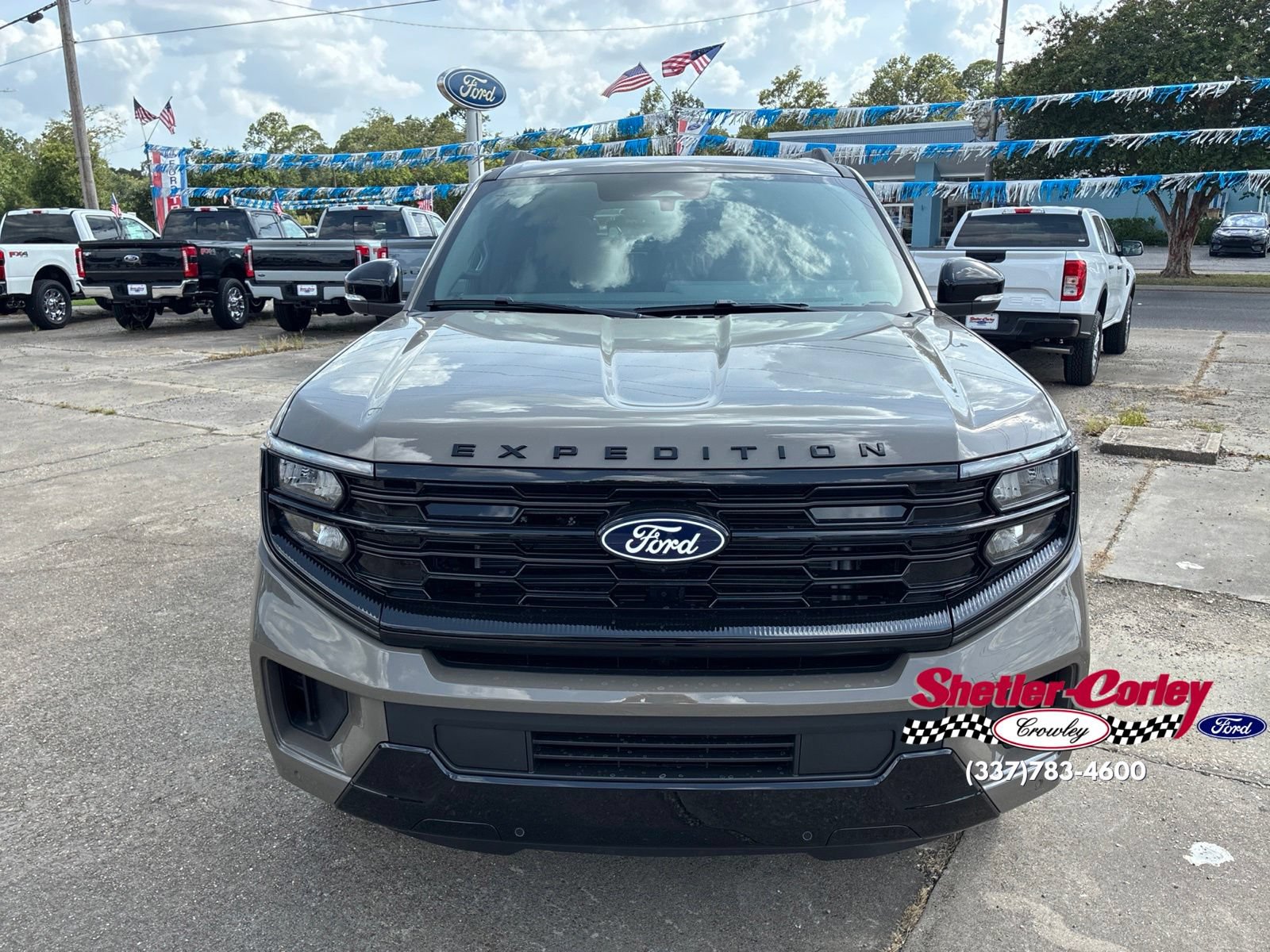 New 2027 Ford Expedition Max Platinum w/ Stealth Appearance Package RWD image 6