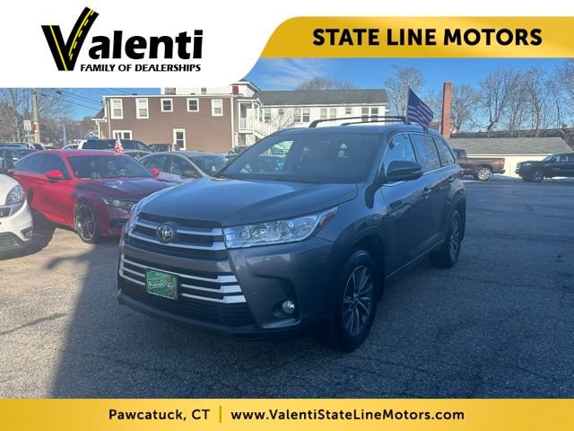 Used 2018 Toyota Highlander XLE AWD/4WD image 1