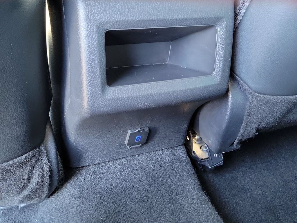 Used 2023 Toyota Camry SE FWD image 19