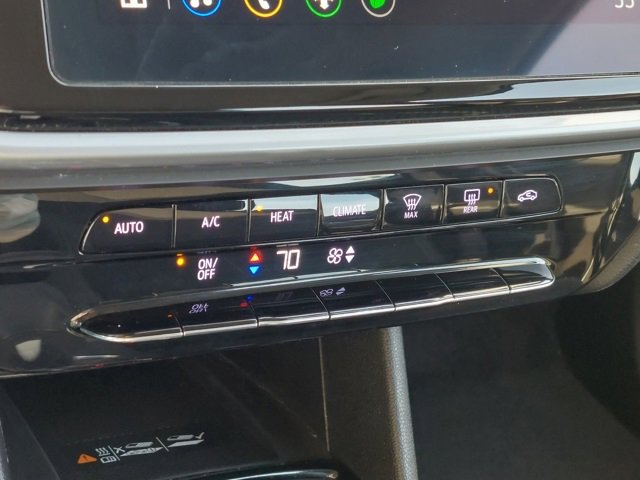 Used 2023 Chevrolet Bolt EUV LT w/ Driver Confidence Package image 32