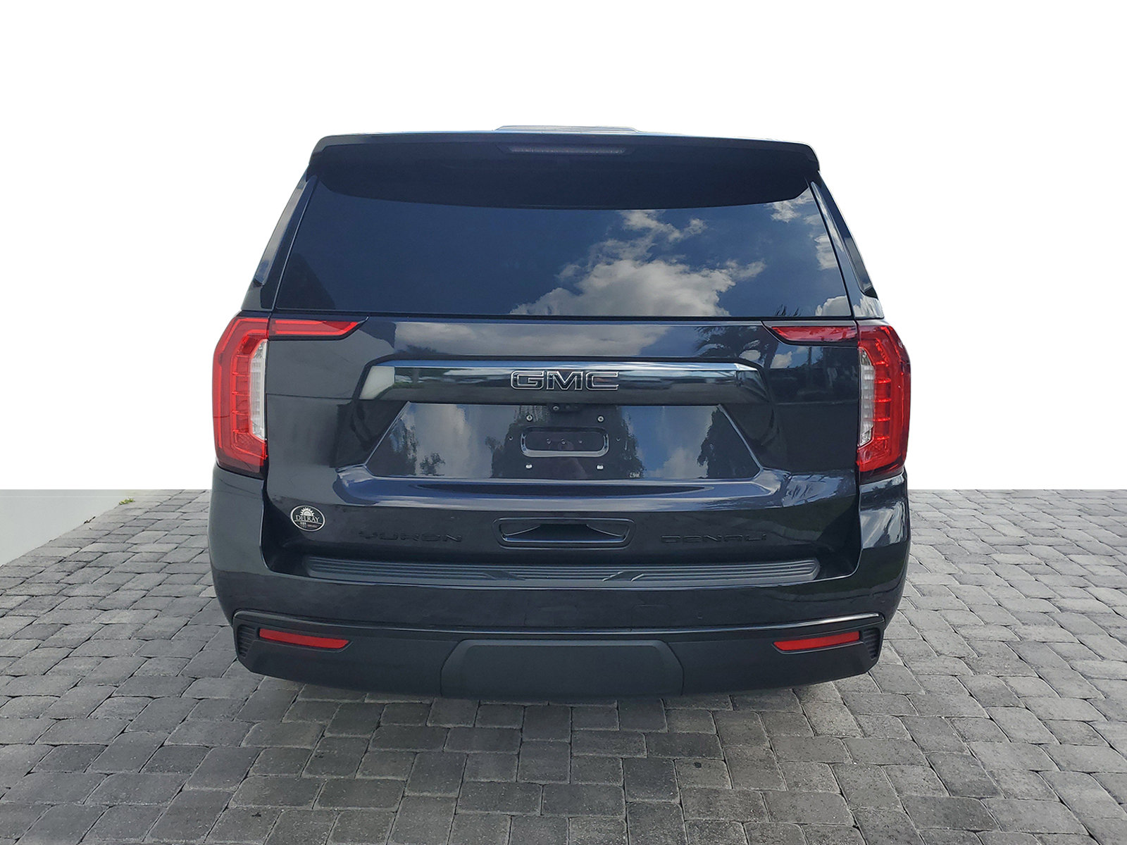 Used 2023 GMC Yukon XL Denali Ultimate w/ LPO, Floor Liner Package AWD/4WD image 5