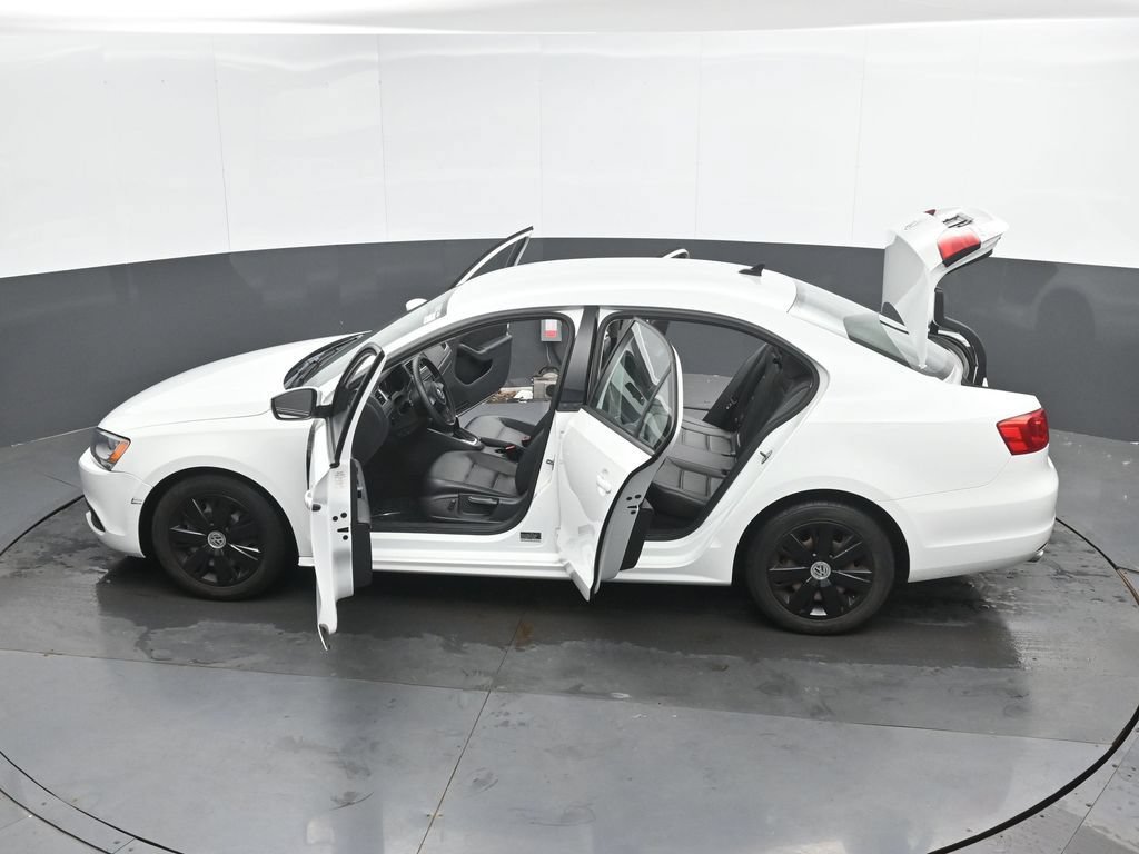 Used 2014 Volkswagen Jetta SE FWD image 40