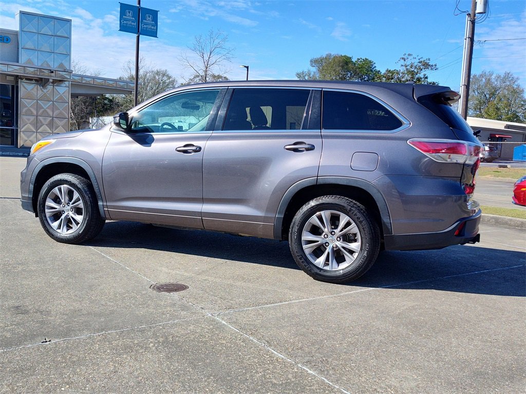 Used 2014 Toyota Highlander LE image 5