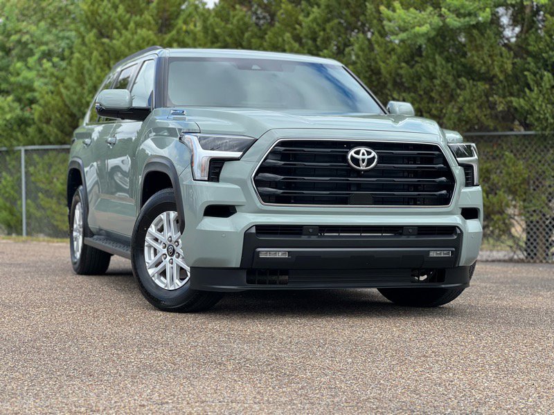 Used 2025 Toyota Sequoia SR5 image 63