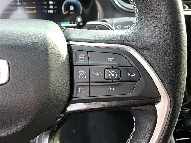 Certified 2022 Jeep Grand Cherokee Altitude image 18