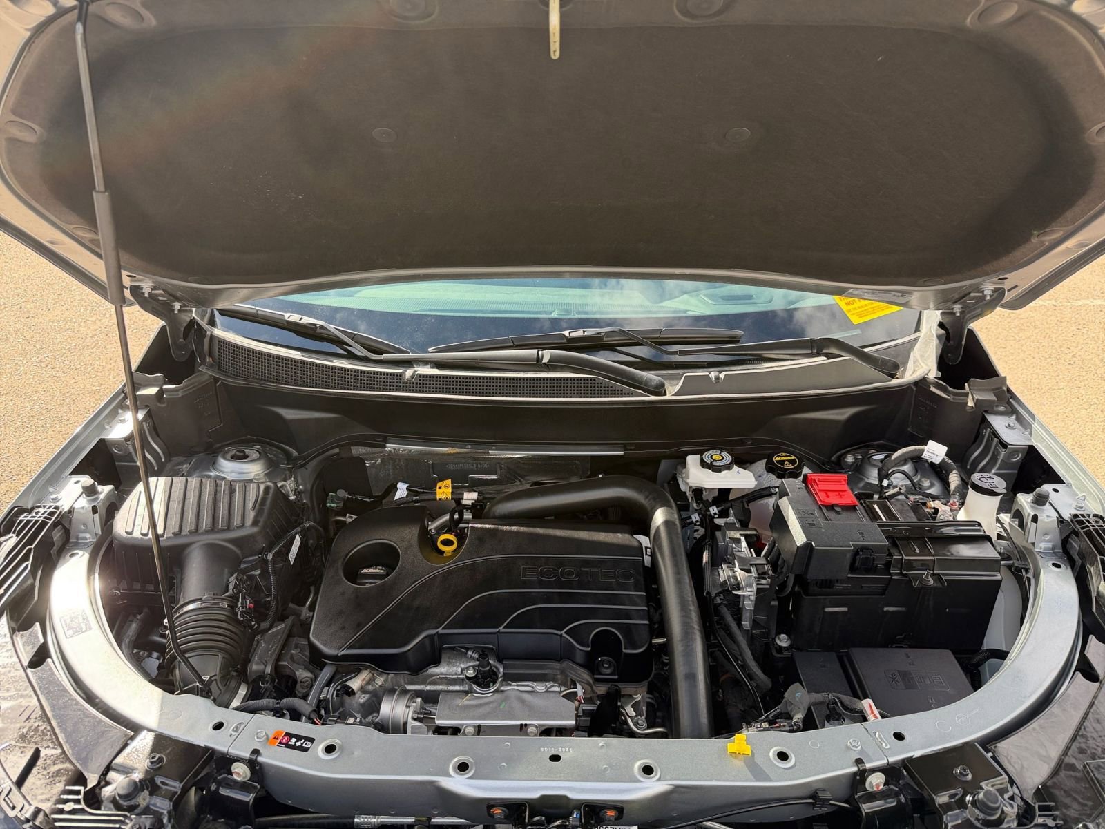 Used 2025 Chevrolet Equinox LT image 31