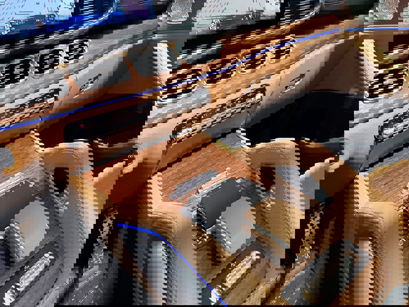 New 2026 Mercedes-Benz GLS 450 4MATIC image 12