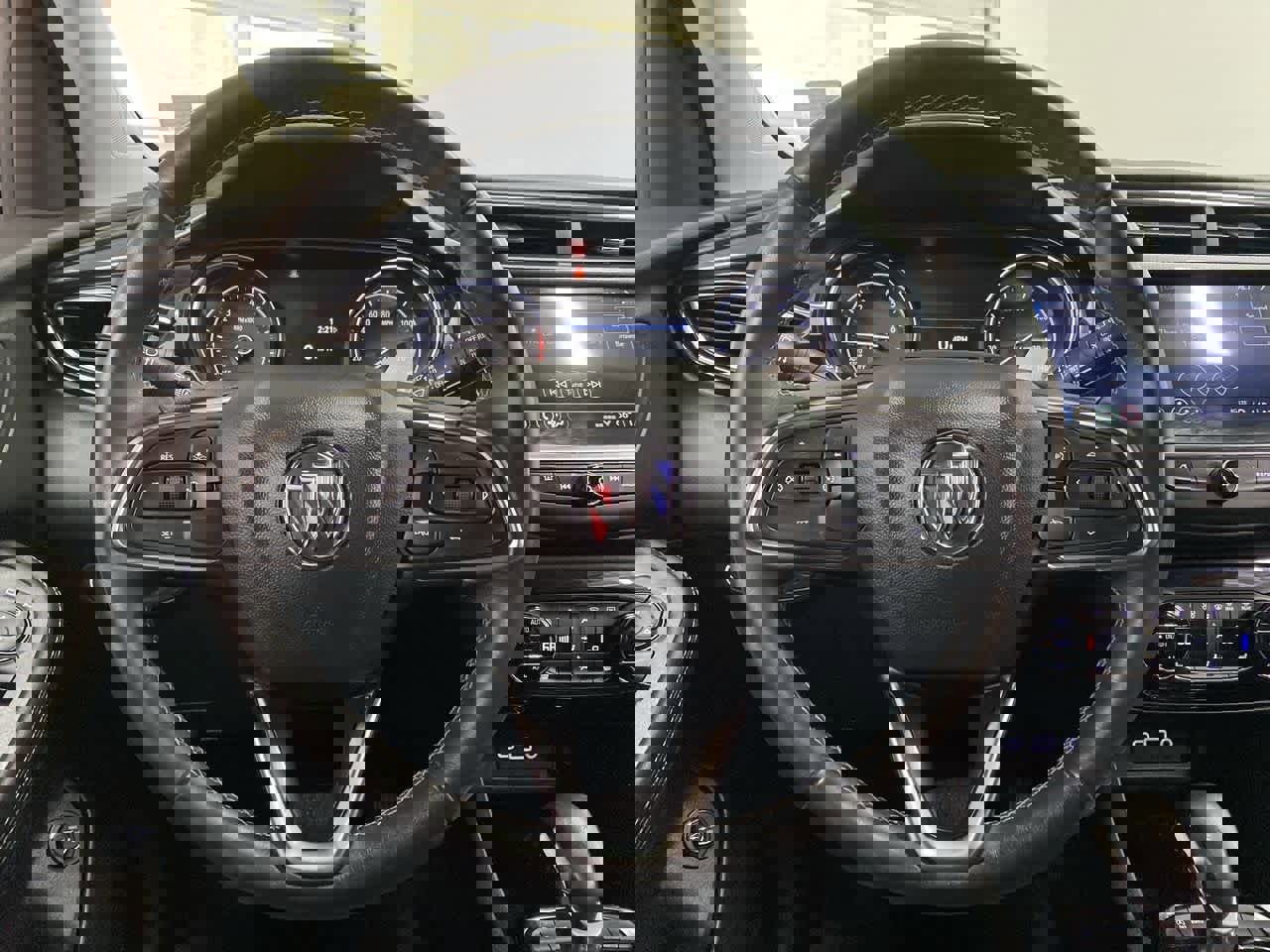 Used 2022 Buick Encore GX Select w/ Experience Buick Package image 20