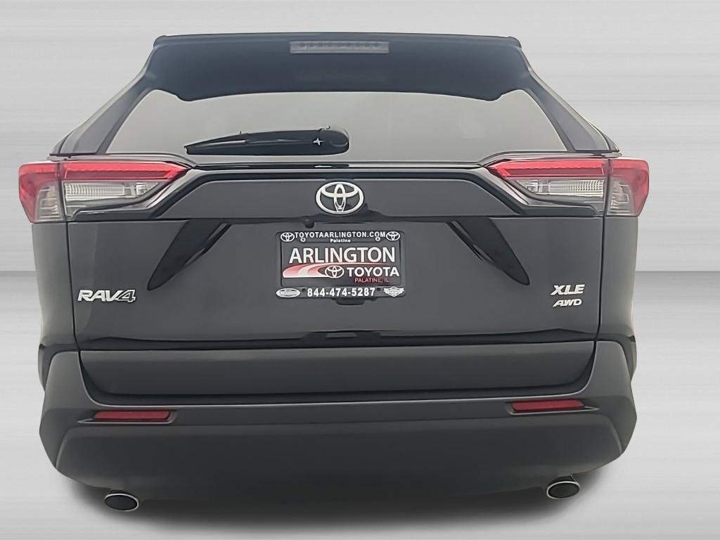 Used 2025 Toyota RAV4 XLE AWD/4WD image 6