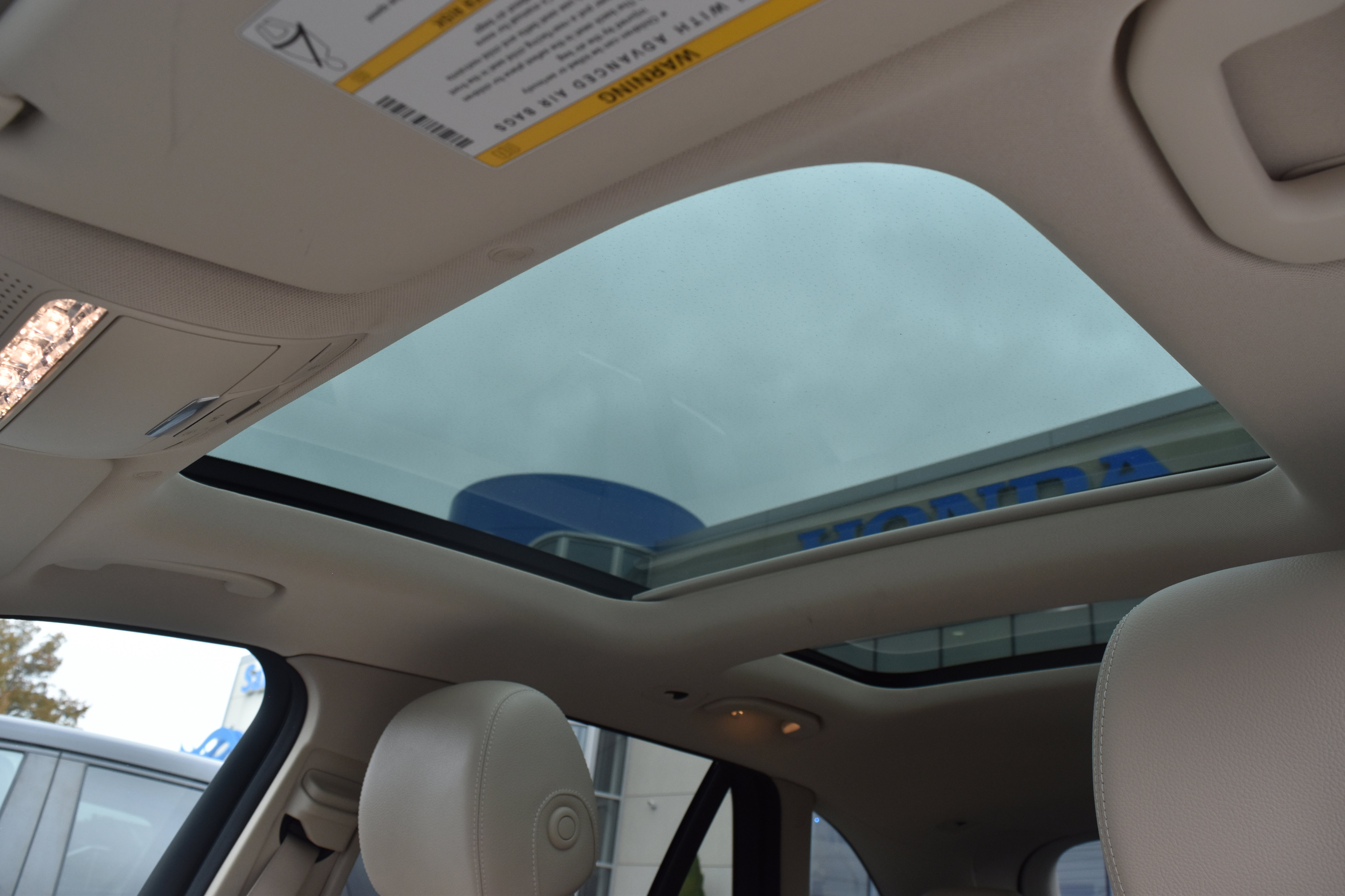 Used 2021 Mercedes-Benz GLC 300 4MATIC image 16