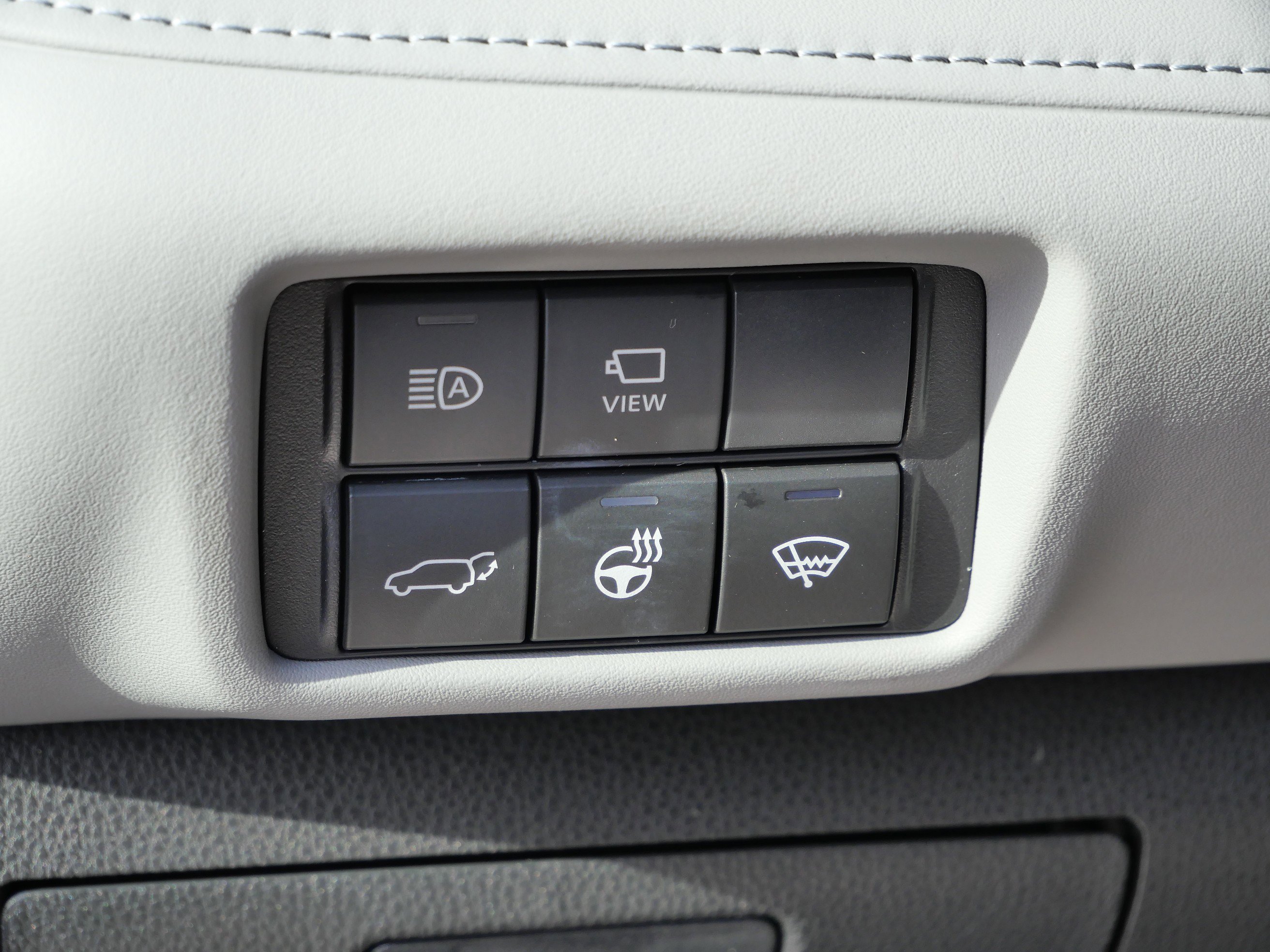 Used 2020 Toyota Highlander Platinum image 8