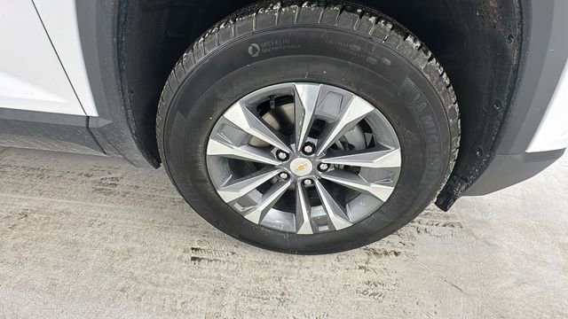 Used 2025 Chevrolet Equinox LT image 9