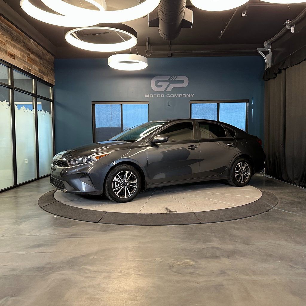 Used 2024 Kia Forte LXS w/ LXS Technology Package FWD image 7