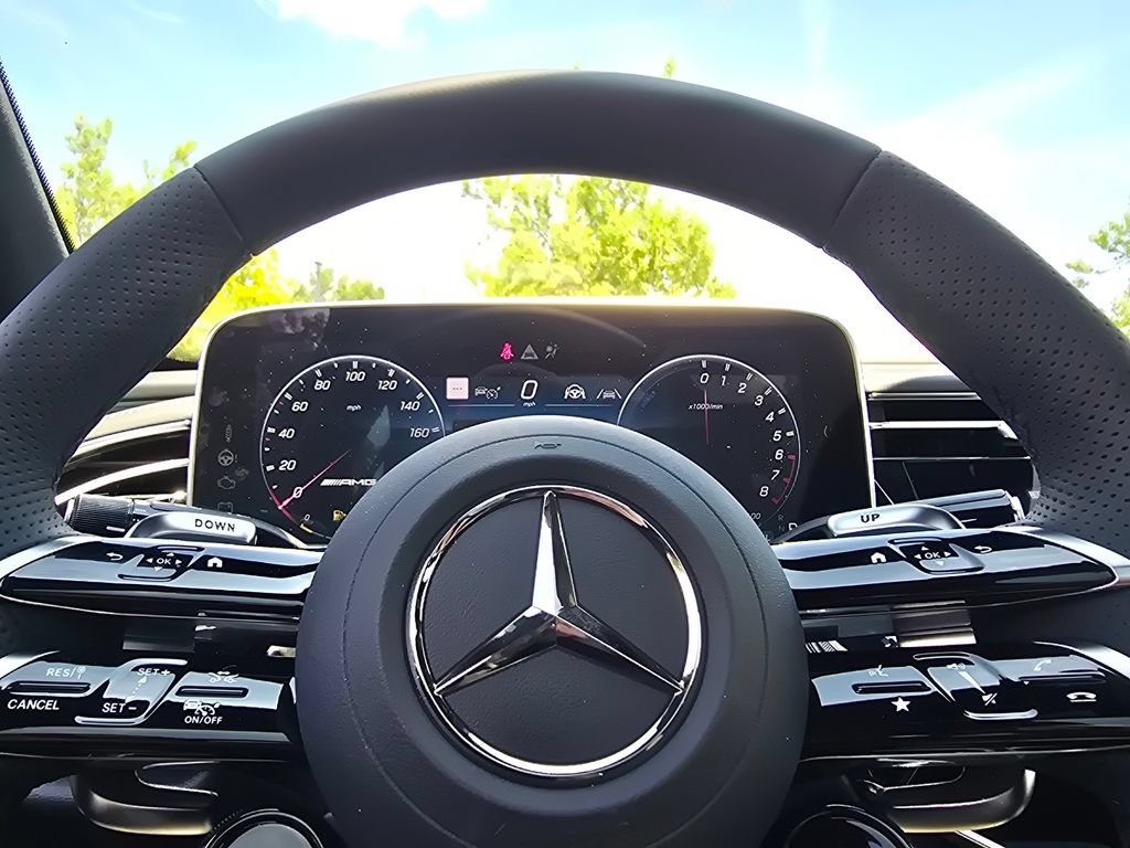 New 2026 Mercedes-Benz E 53 AMG e 4MATIC Sedan image 31
