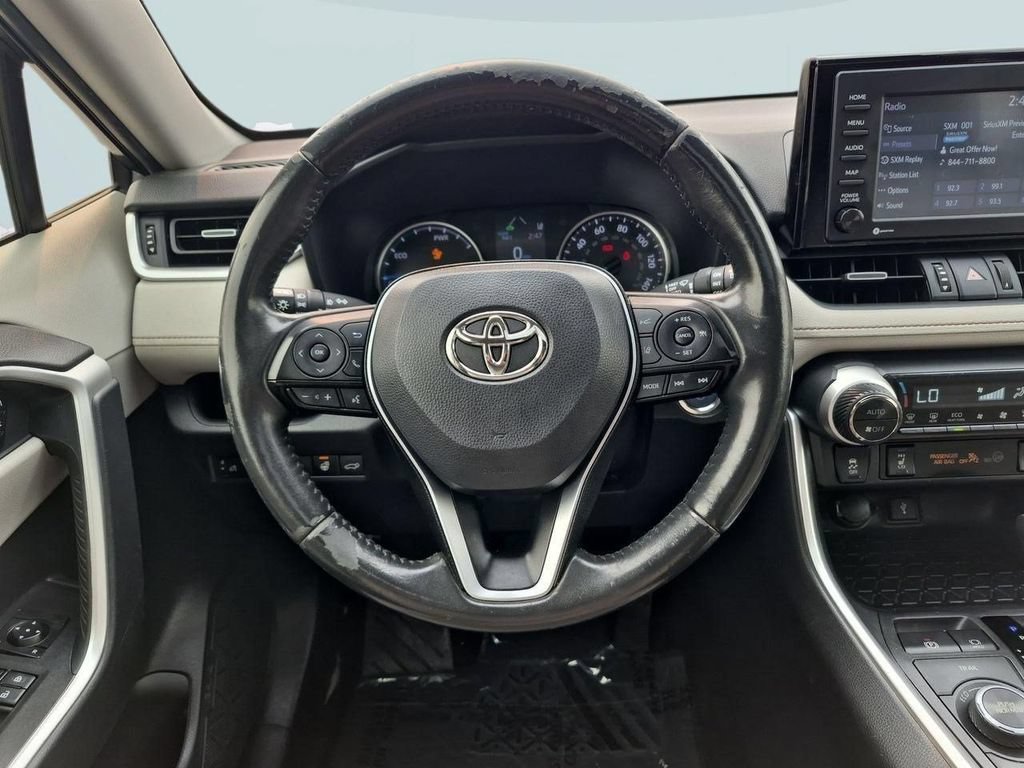 Used 2022 Toyota RAV4 XLE Premium AWD/4WD image 13