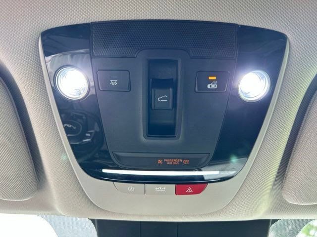 Used 2023 Kia Sorento SX AWD/4WD image 34