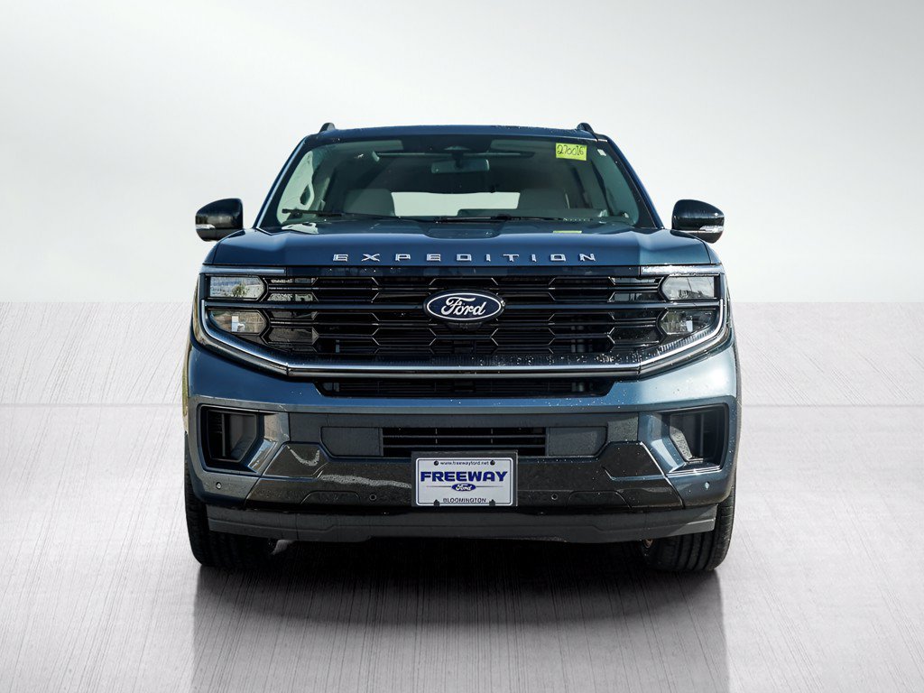 New 2027 Ford Expedition Platinum w/ Platinum Ultimate Package AWD/4WD image 2