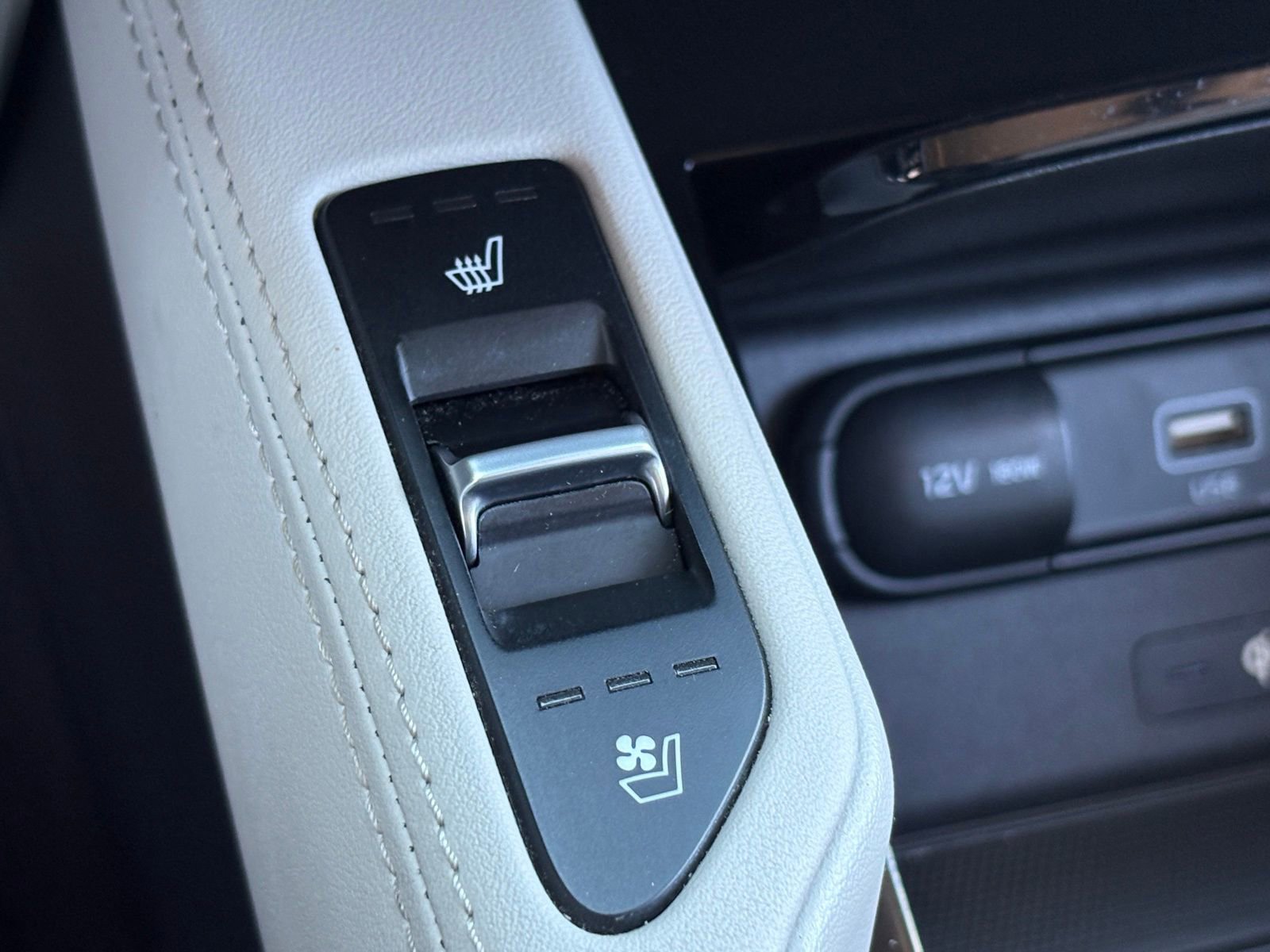 Used 2021 Kia Telluride EX w/ EX Premium Package AWD/4WD image 25