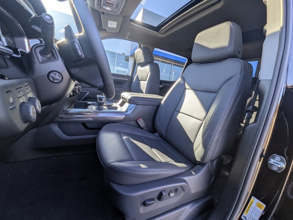 New 2026 Chevrolet Silverado 1500 LTZ w/ LTZ Premium Package image 16