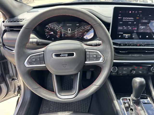 Used 2025 Jeep Compass Trailhawk w/ Trailer Tow Group image 25