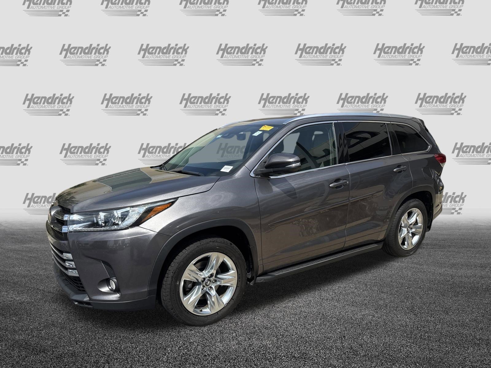 Used 2017 Toyota Highlander Limited AWD/4WD image 5
