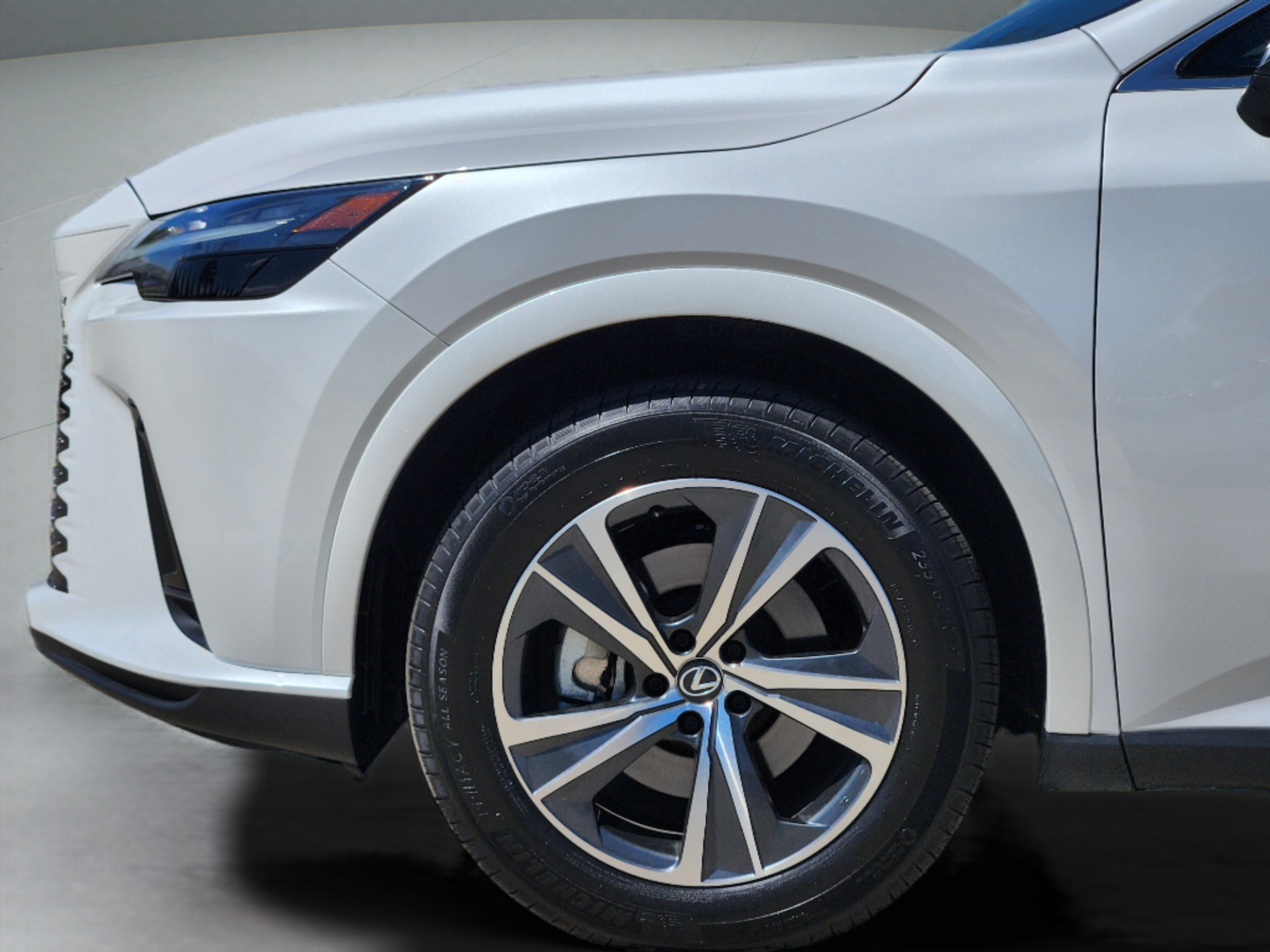 Used 2025 Lexus RX 350 FWD w/ Technology Package image 37