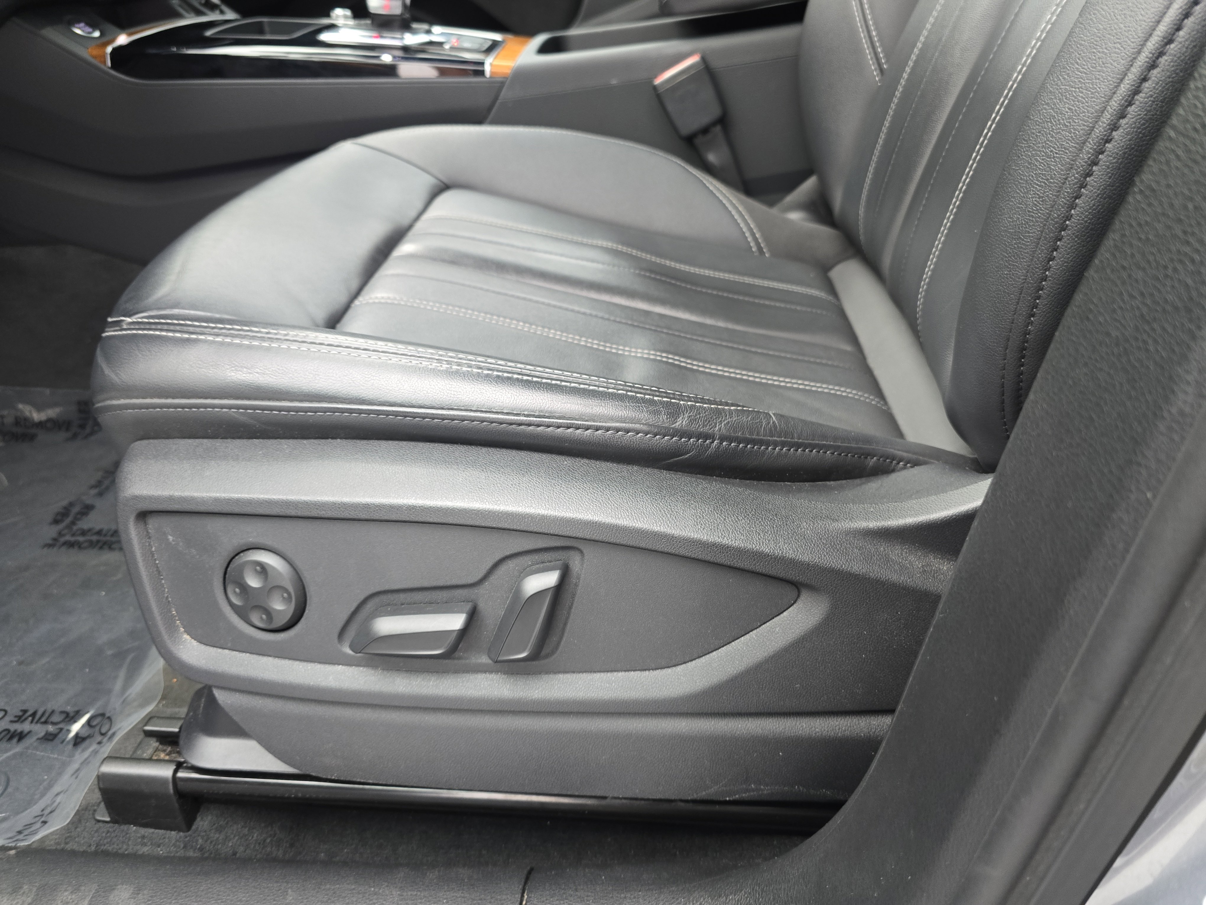 Used 2023 Audi Q5 2.0T Premium w/ Convenience Package image 29