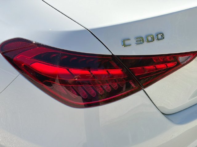 Used 2024 Mercedes-Benz C 300 Sedan image 10