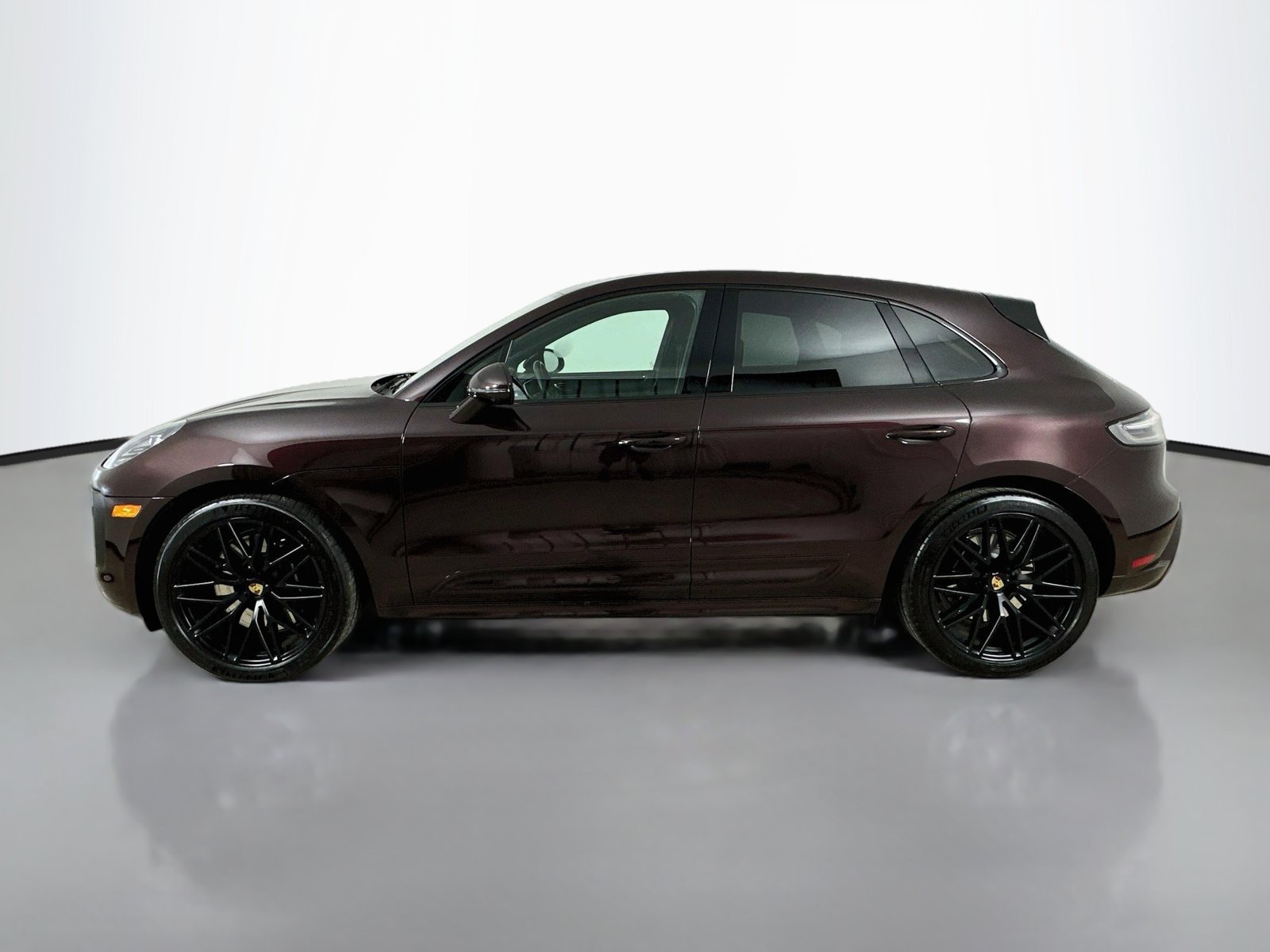 Certified 2024 Porsche Macan GTS w/ Premium Plus Package AWD/4WD image 8