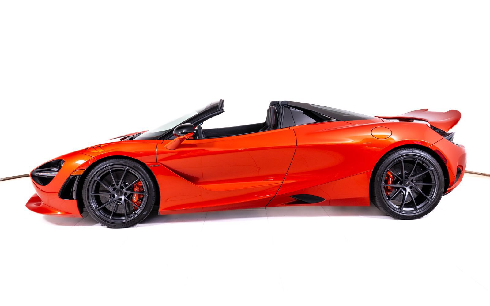 New 2027 McLaren 750S Spider RWD image 2