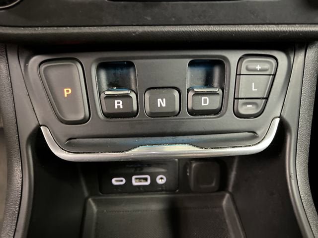 Certified 2021 GMC Terrain SLT w/ Elevation Edition AWD/4WD image 15