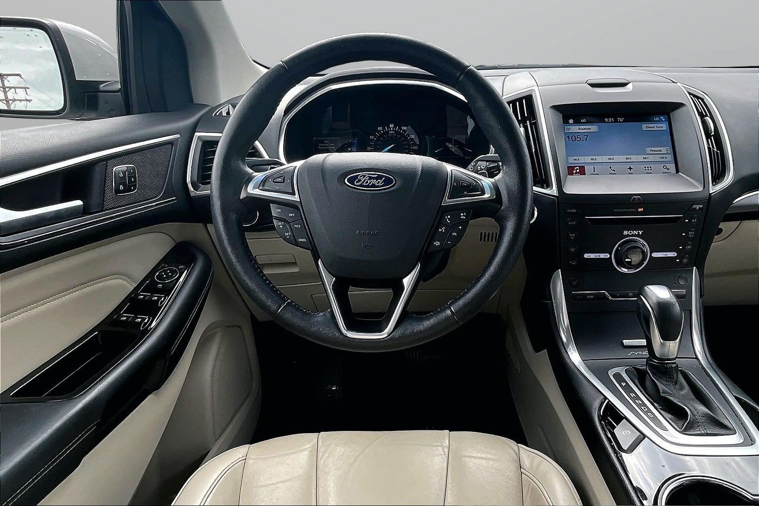 Used 2016 Ford Edge Titanium w/ Technology Package AWD/4WD image 5