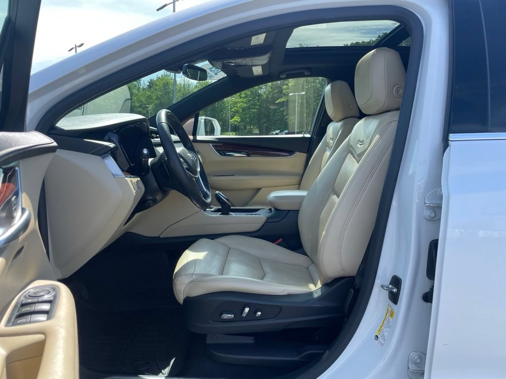 Used 2018 Cadillac XT5 Luxury AWD/4WD image 26