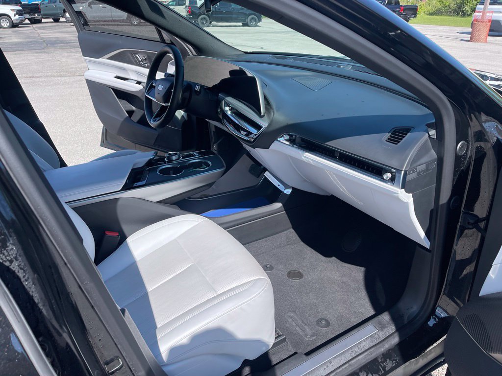 Certified 2024 Cadillac Lyriq Sport AWD/4WD image 19