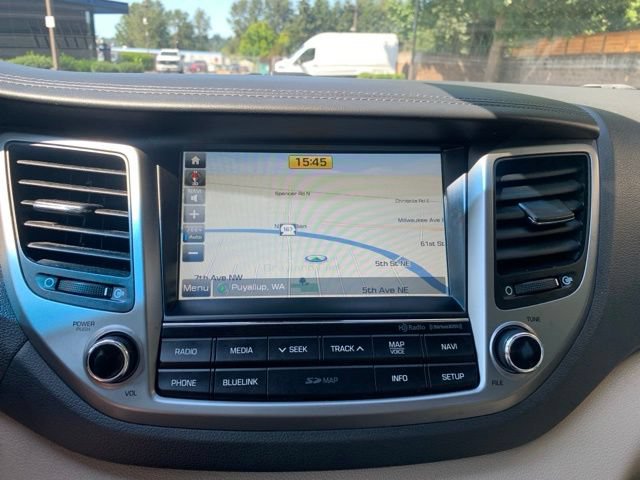 Used 2016 Hyundai Tucson Limited w/ Option Group 03 FWD image 19