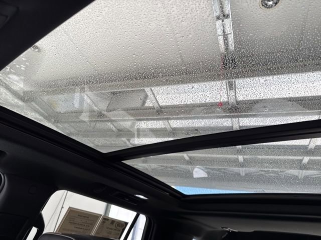 Used 2021 GMC Yukon SLT w/ SLT Luxury Plus Package image 28