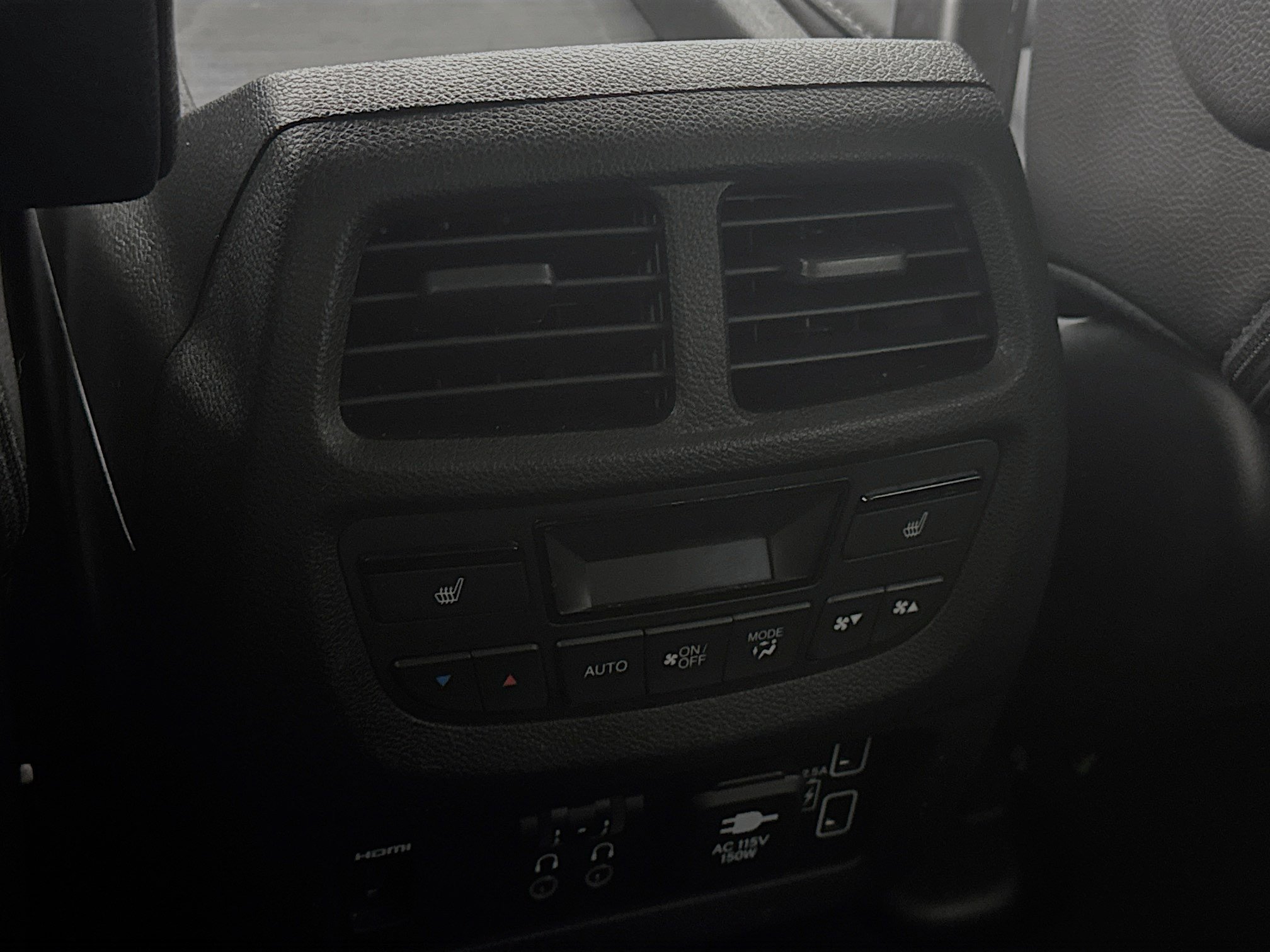 Used 2020 Honda Pilot Touring image 27