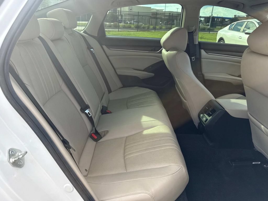 Used 2021 Honda Accord EX-L image 12