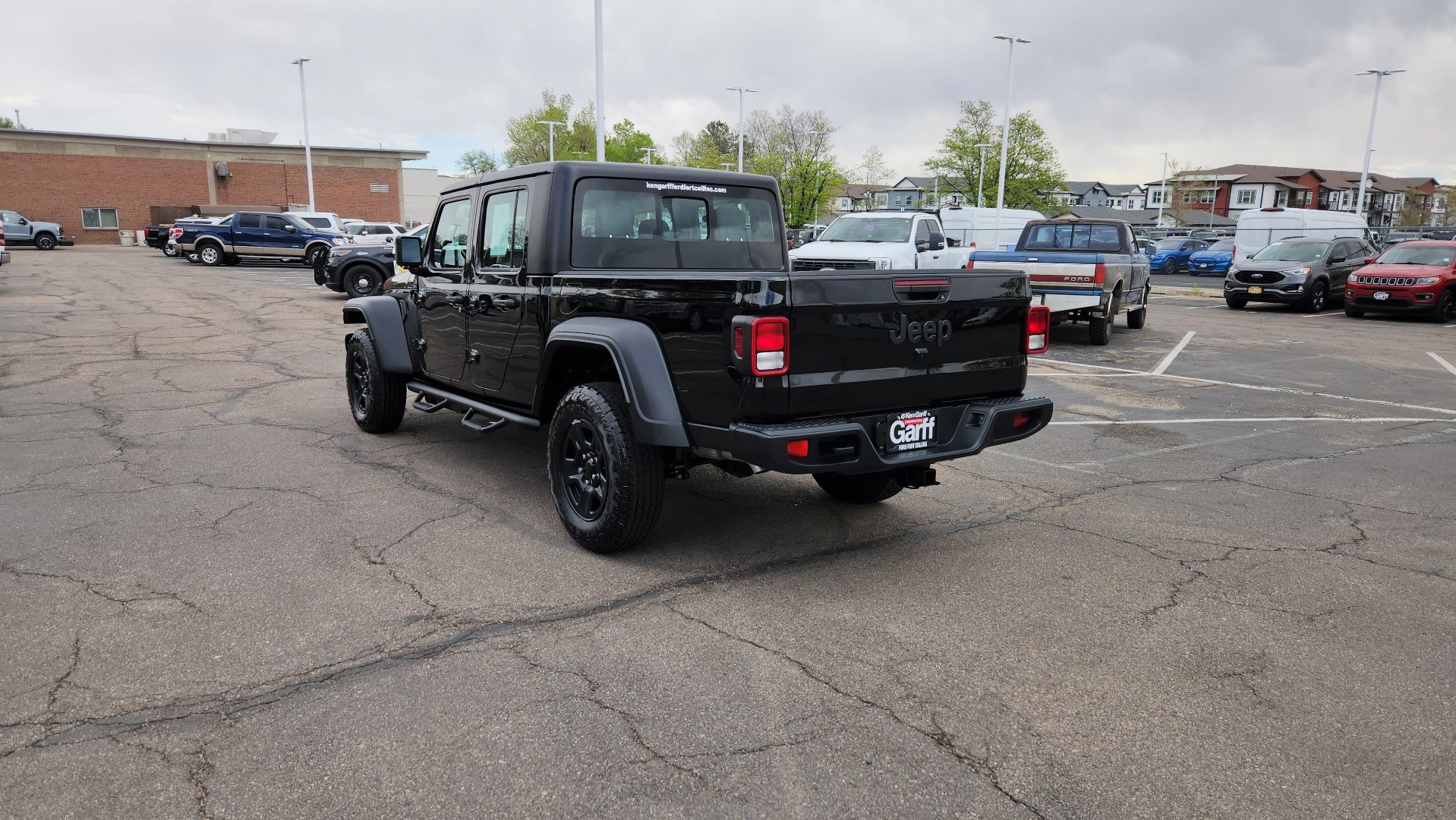 Used 2026 Jeep Gladiator Sport AWD/4WD image 10