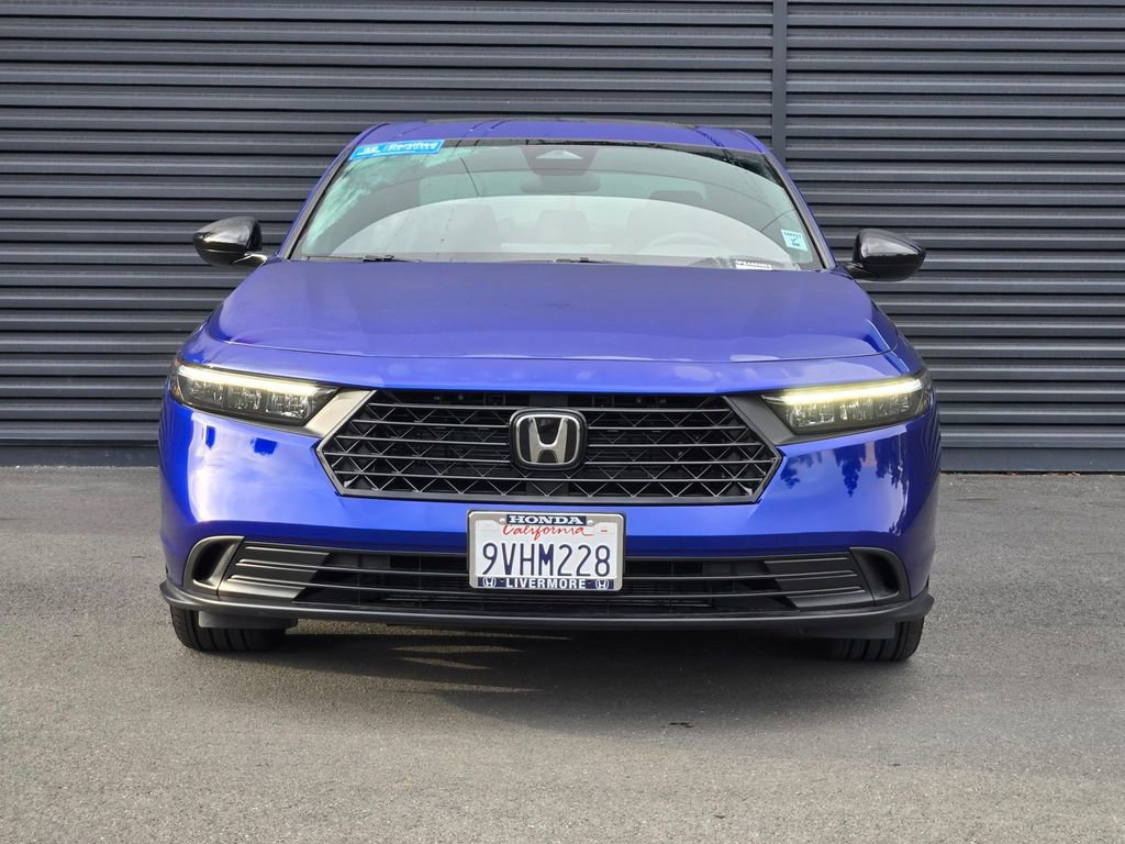 Used 2025 Honda Accord Sport image 2