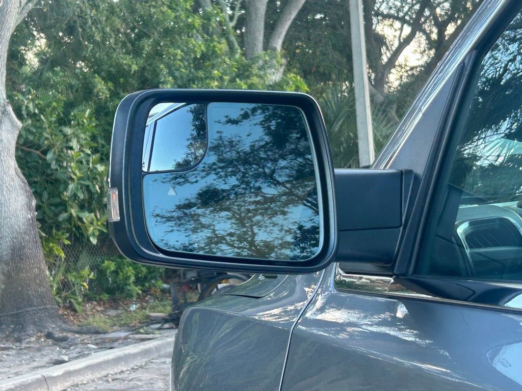 Used 2022 RAM 1500 Limited w/ Body Color Bumper Group image 16