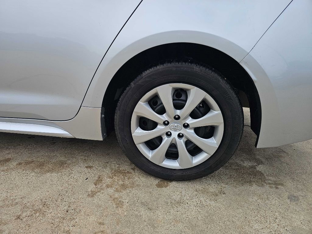 Used 2024 Toyota Corolla LE image 10