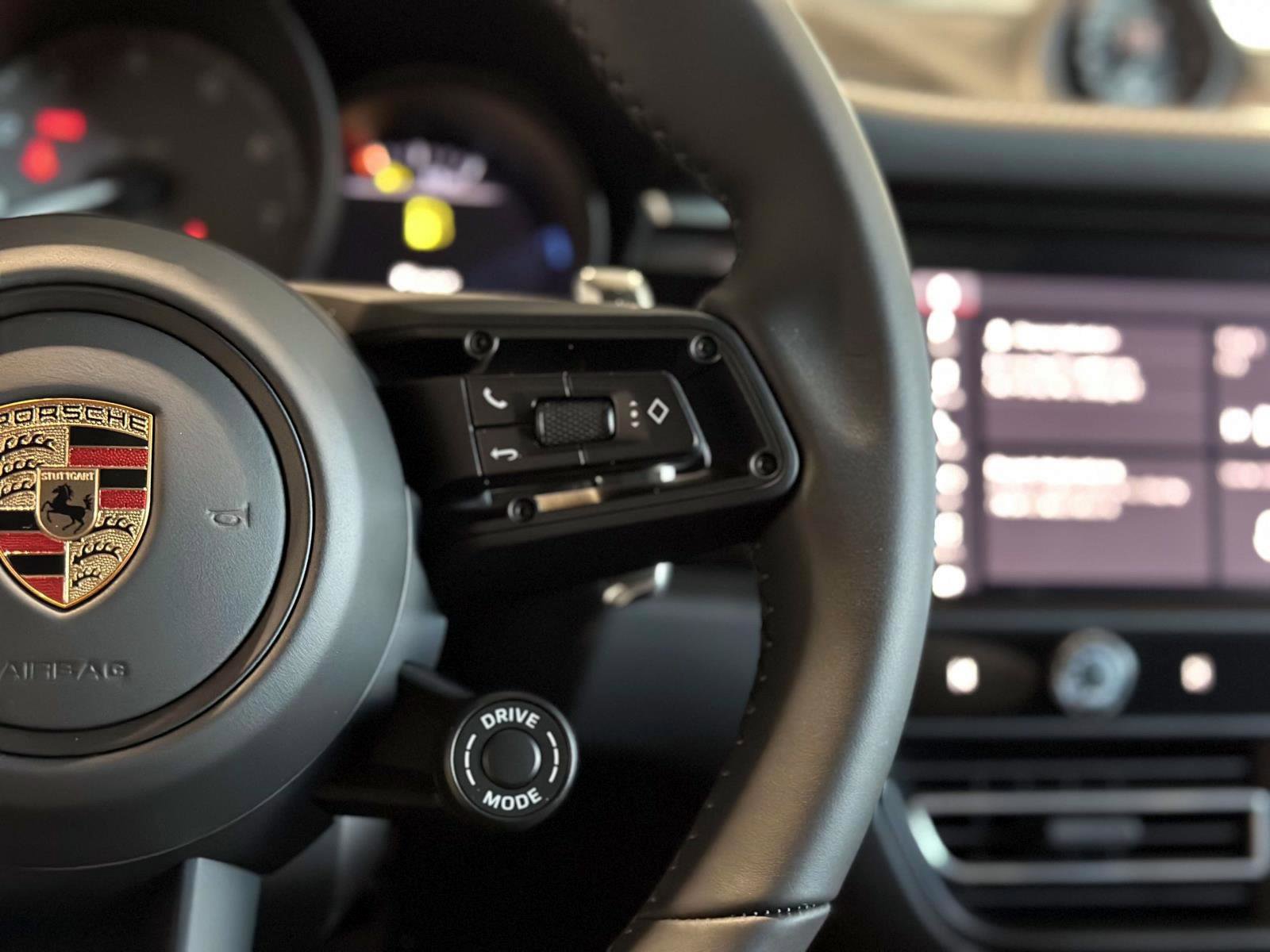 New 2026 Porsche Macan S image 28