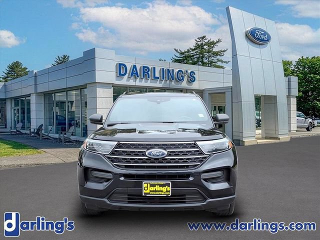 Used 2020 Ford Explorer XLT AWD/4WD image 2