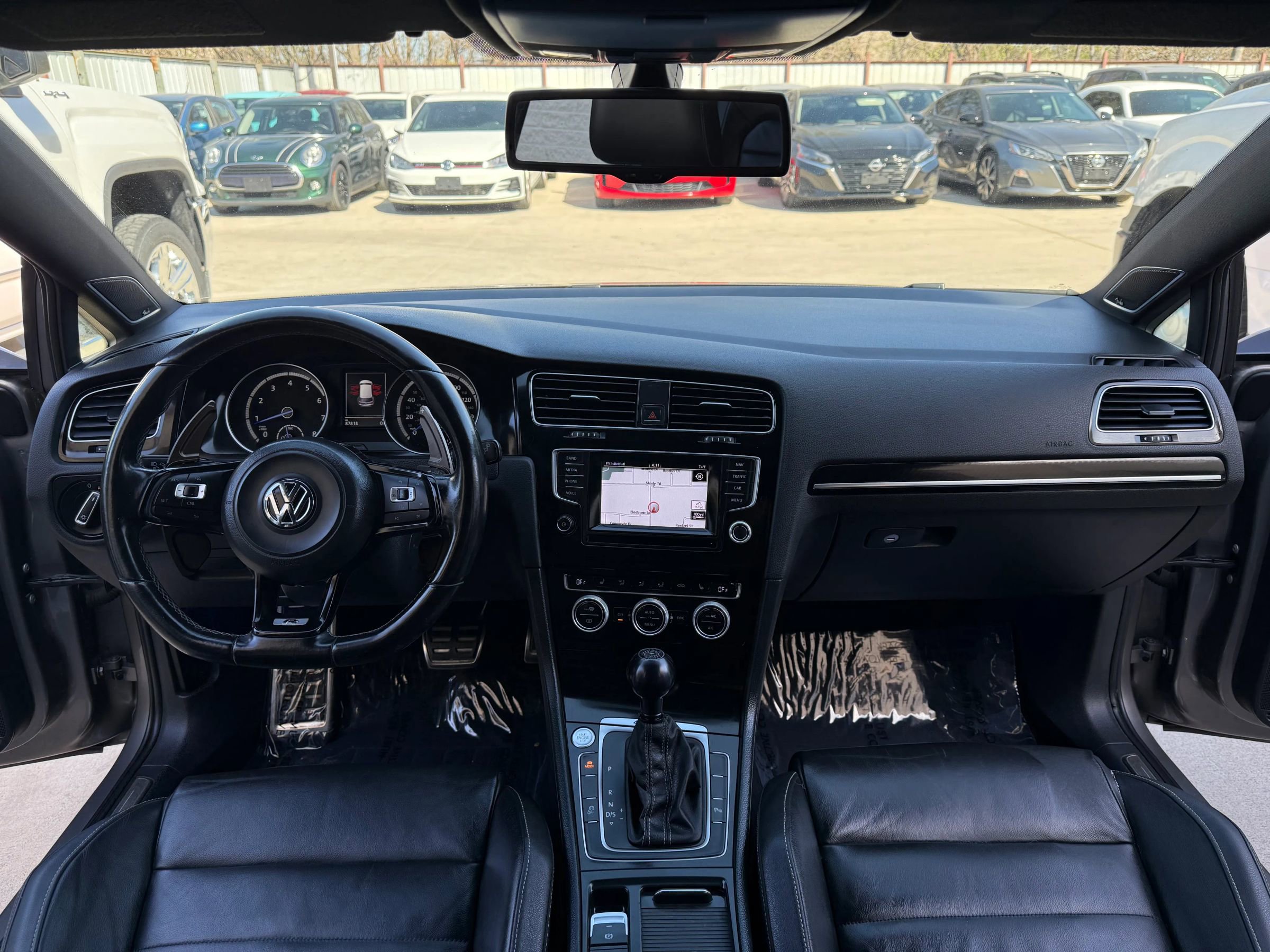 Used 2015 Volkswagen Golf R 4-Door image 15