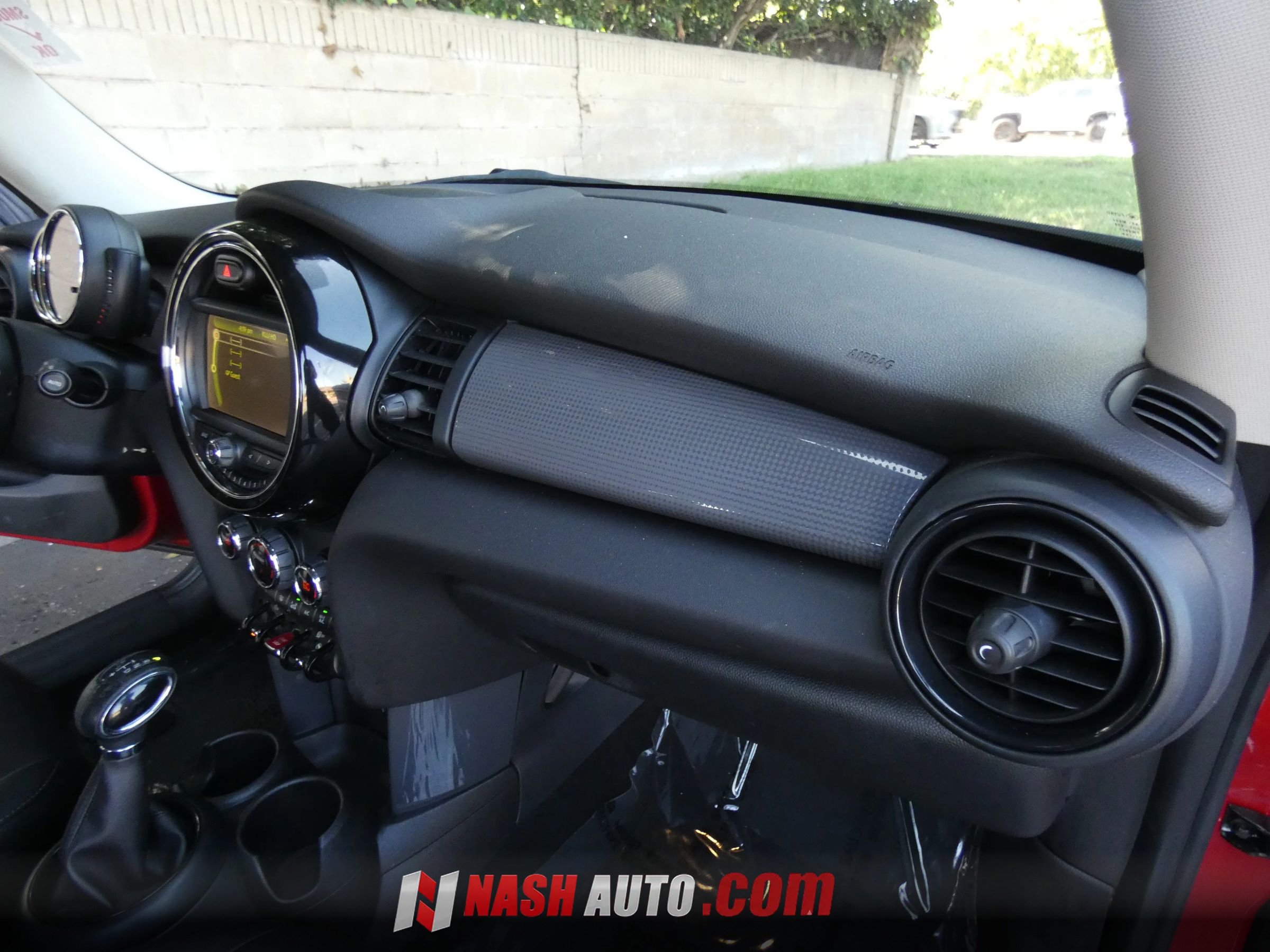 Used 2017 MINI Cooper 2-Door Hardtop FWD image 24